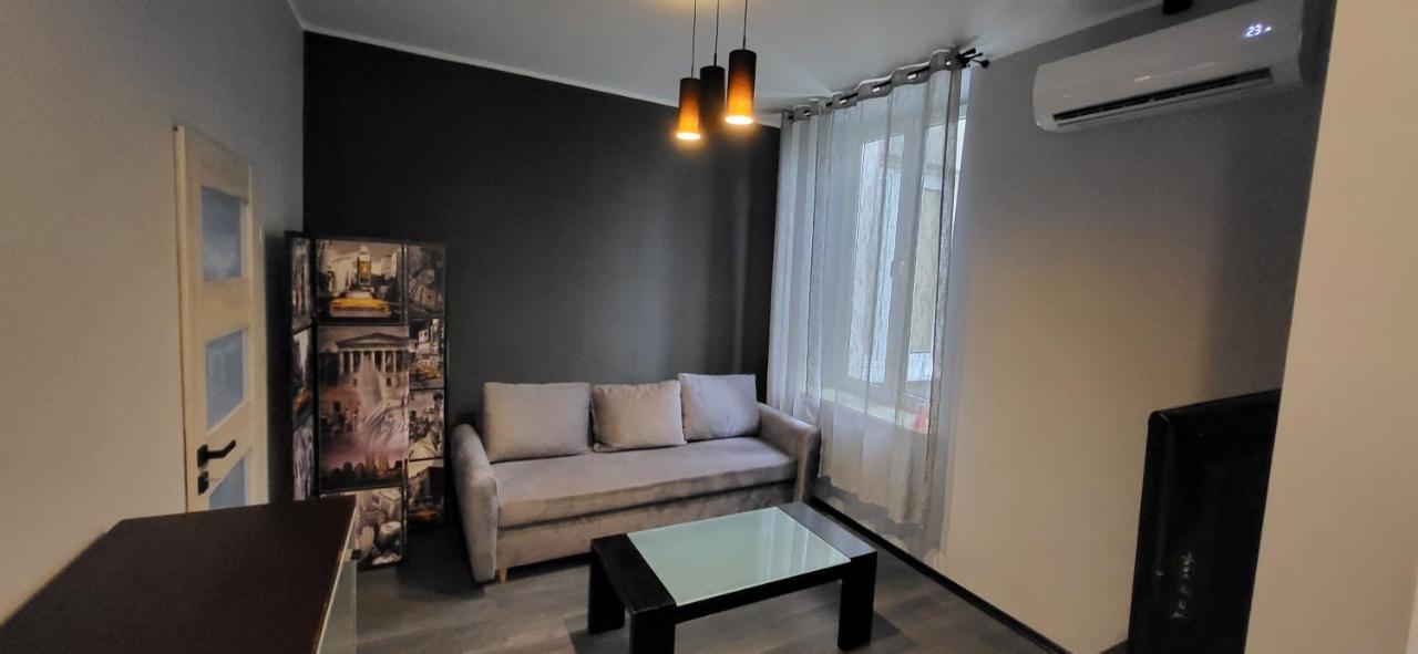 Апартаменти Apartament Pod Wieza Пйотркув-Трибунальський Екстер'єр фото